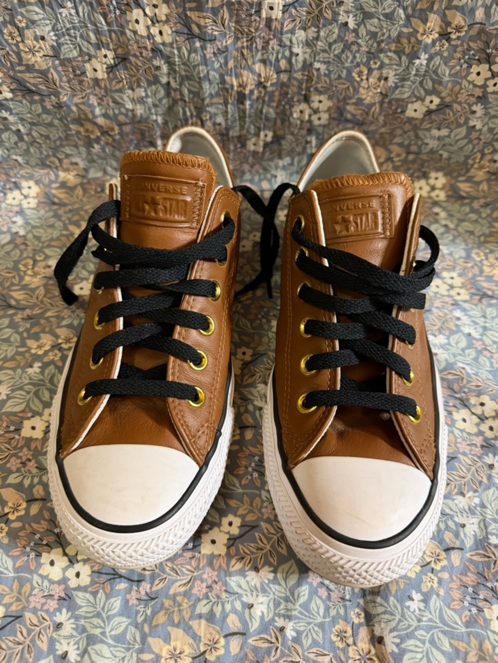Converse Brown Leather Low Top Sneakers with Black Laces - Picture 2 of 5